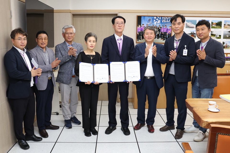 8일 신안군과 오딘에너지(주)가 타워형 재생에너지 시스템 구축을 위한 MOU 체결(사진=오딘에너지)